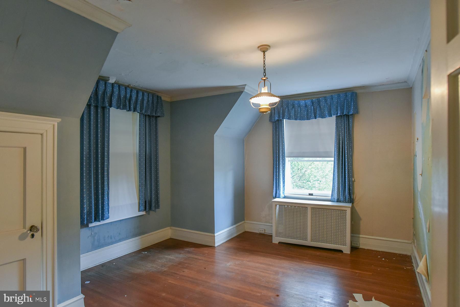 NORTH END - Residential