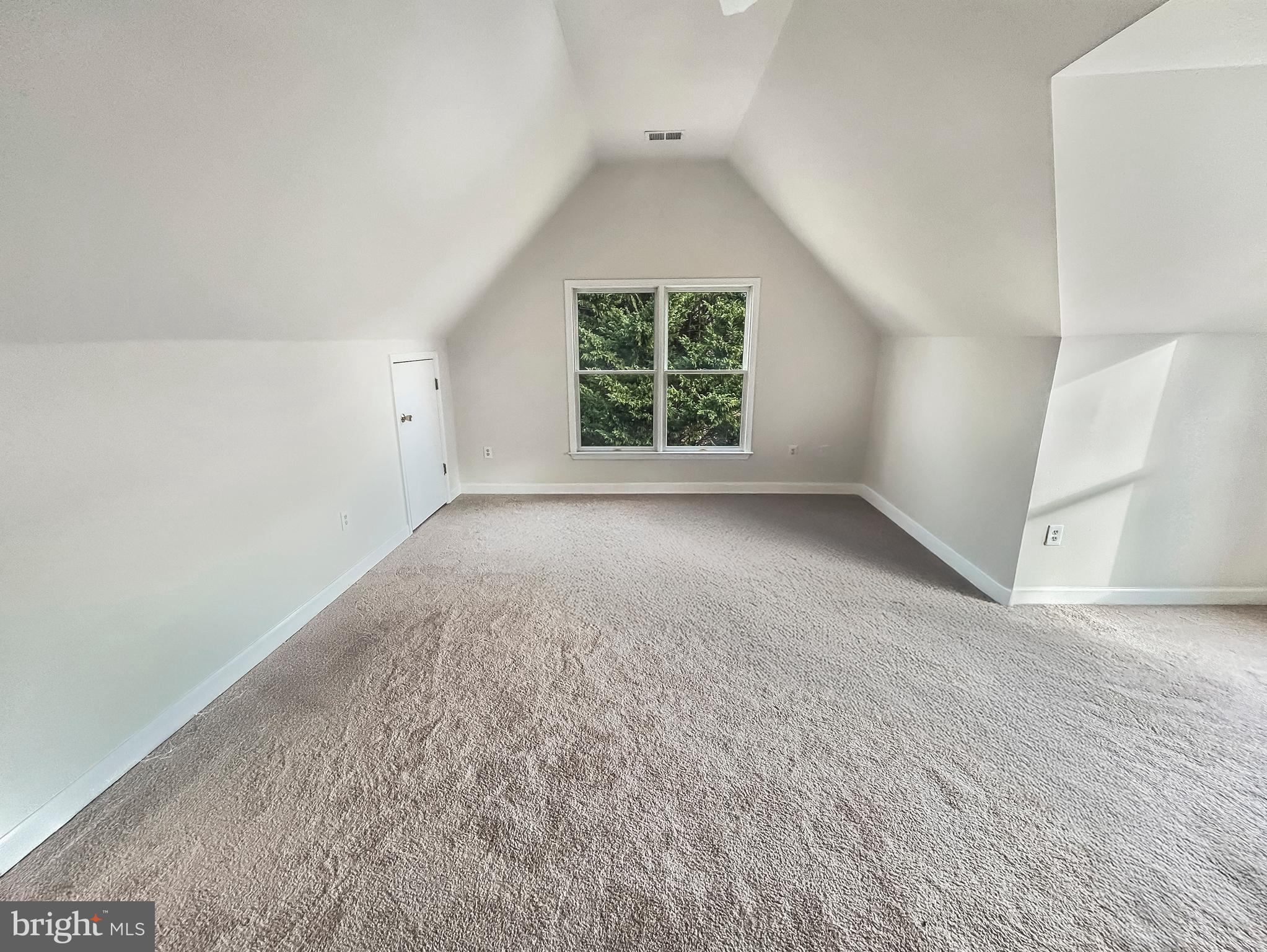 WOODBRIDGE - Residential