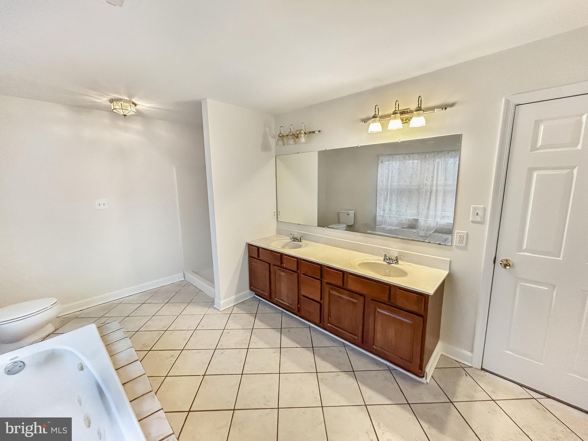 WOODBRIDGE - Residential