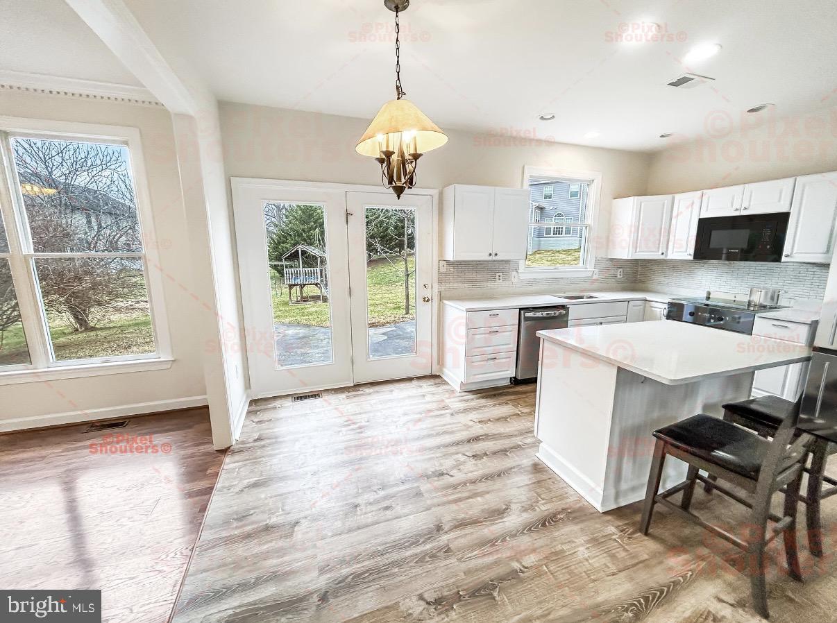 WOODBRIDGE - Residential