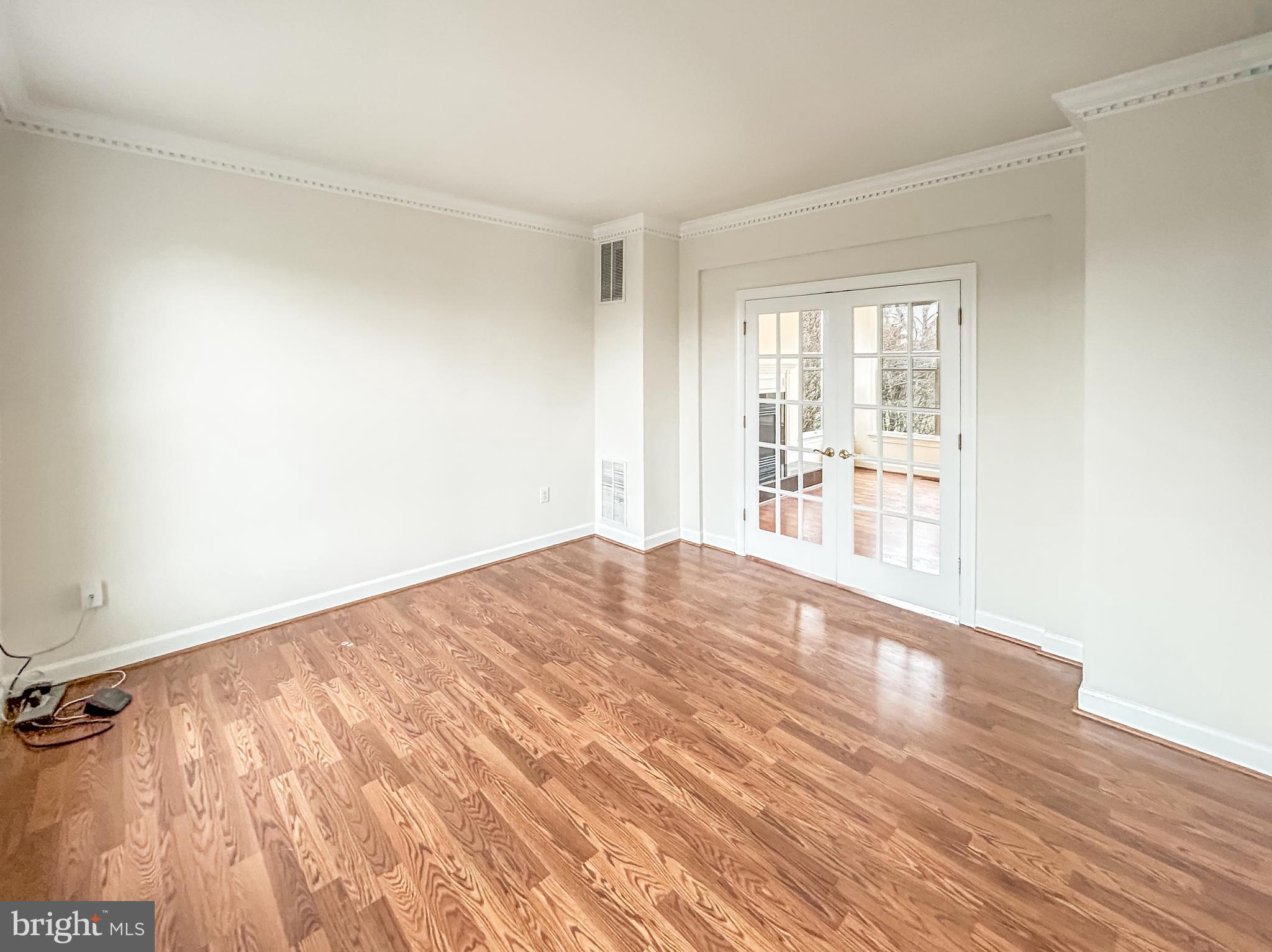 WOODBRIDGE - Residential