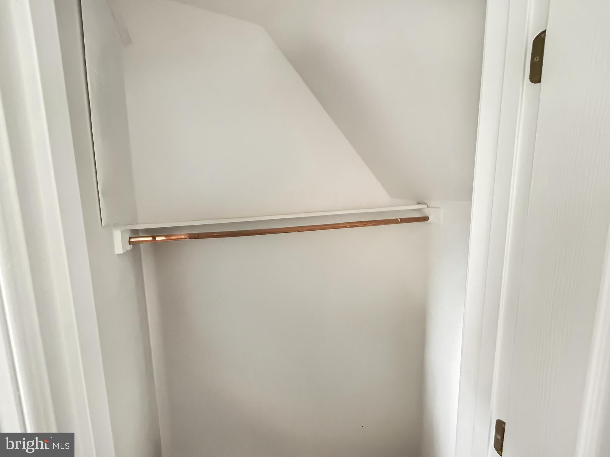 WOODBRIDGE - Residential