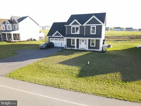 1011 Southwood Drive, Shippensburg, PA MLS: PACB2041718