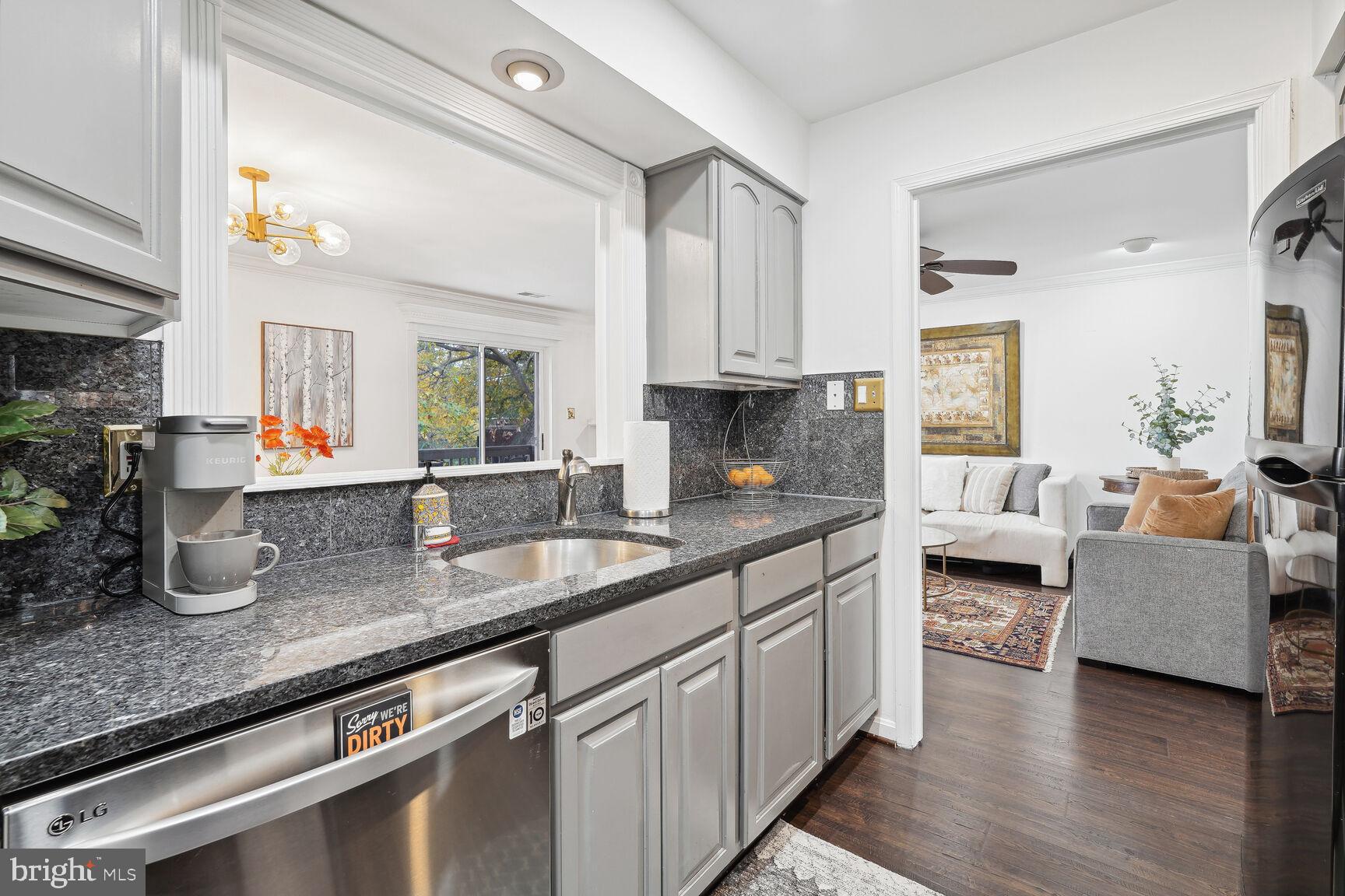 DUNDREE HILL - Residential