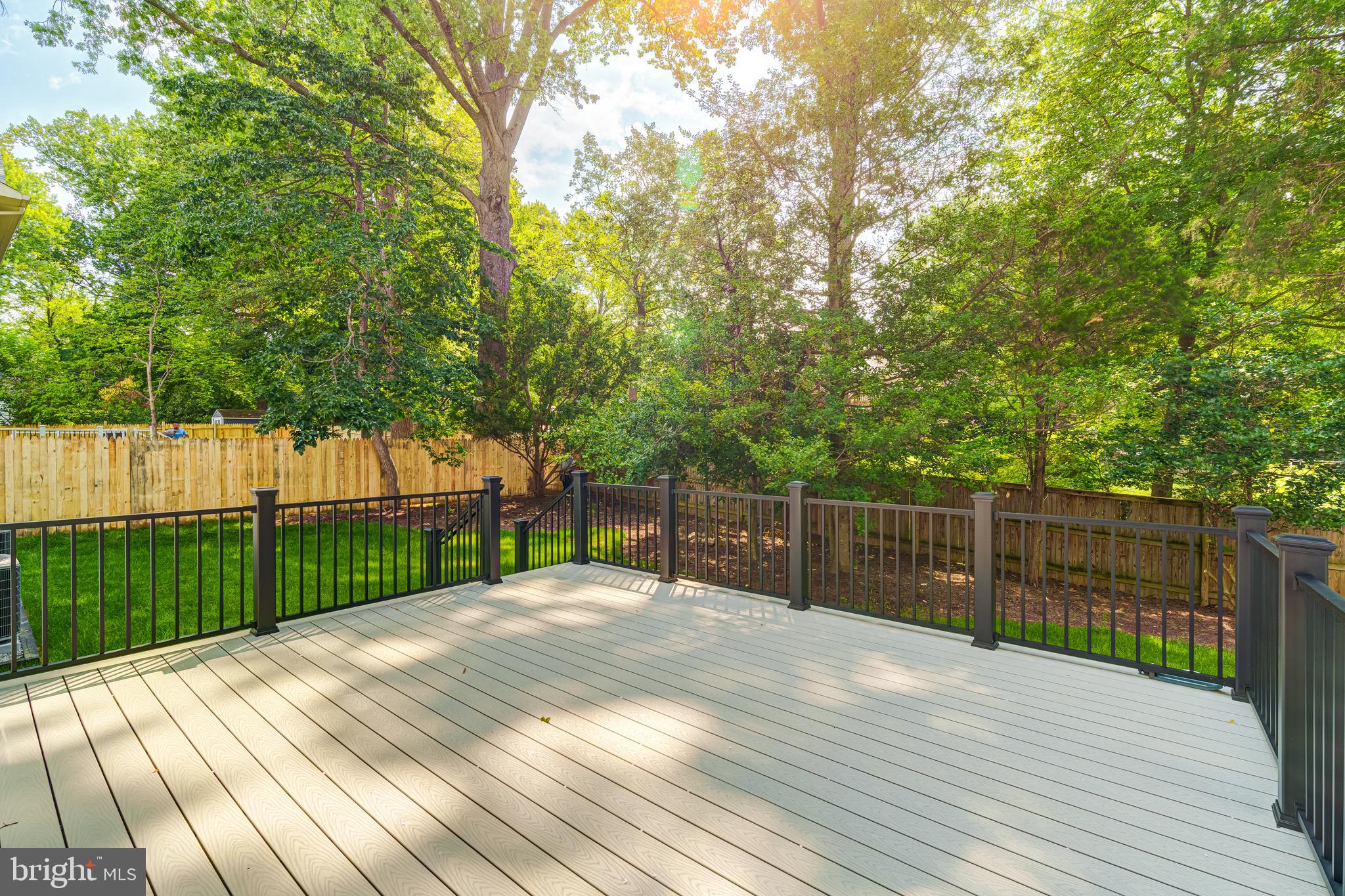 VIENNA WOODS - Residential