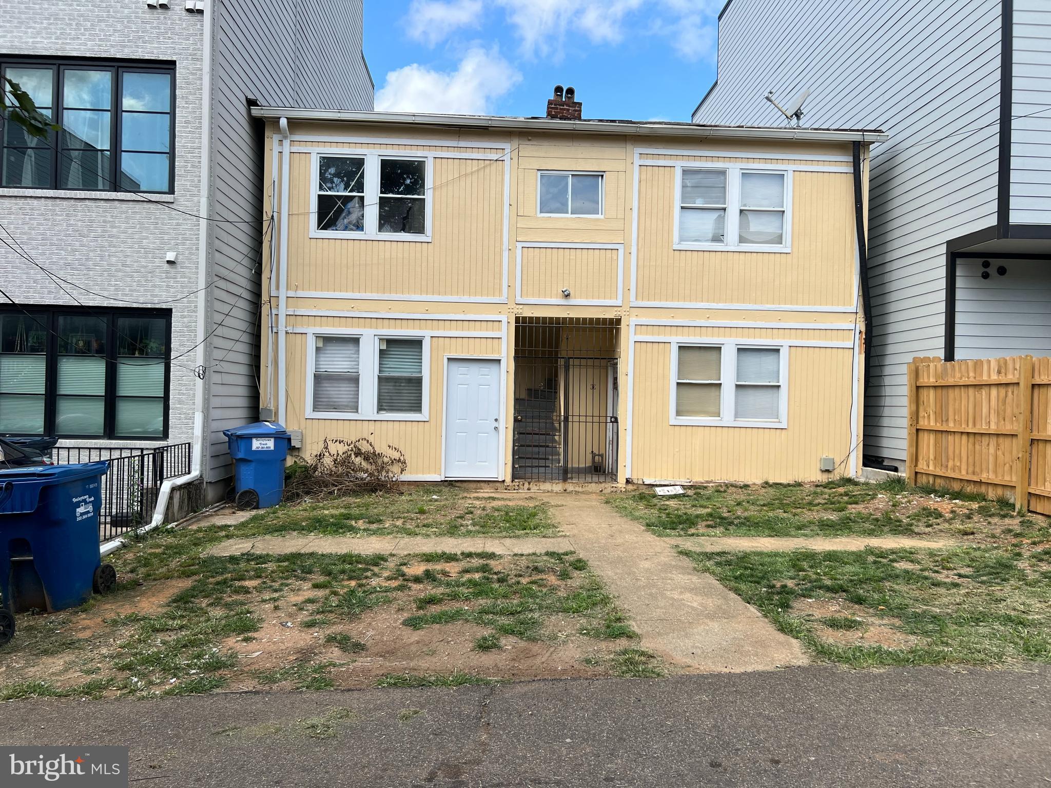 1013 17TH STREET NE