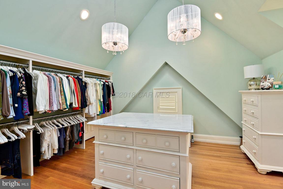 HERON HARBOUR - Residential