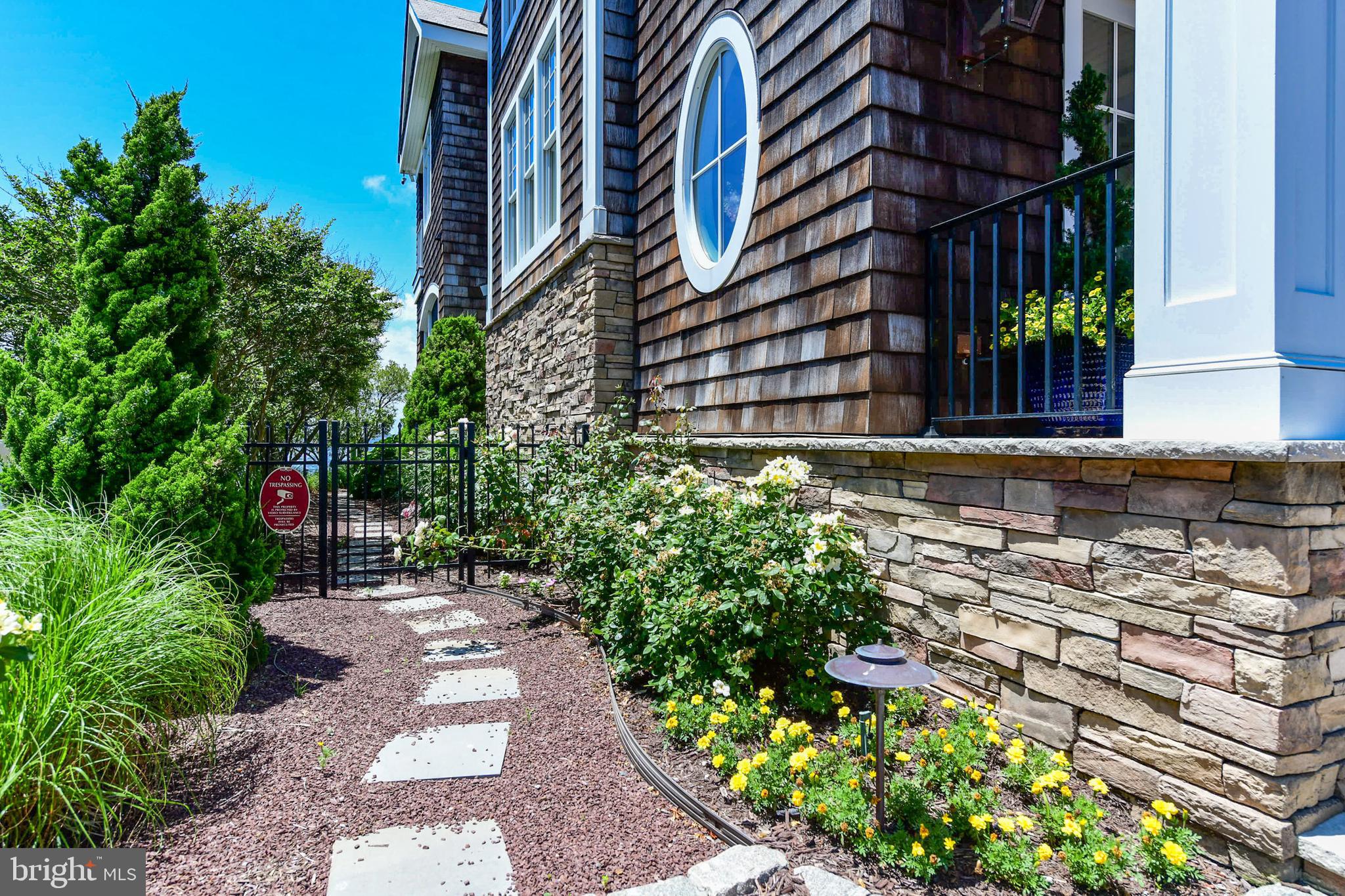 HERON HARBOUR - Residential