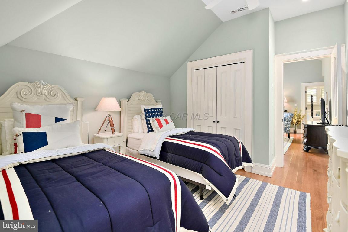 HERON HARBOUR - Residential