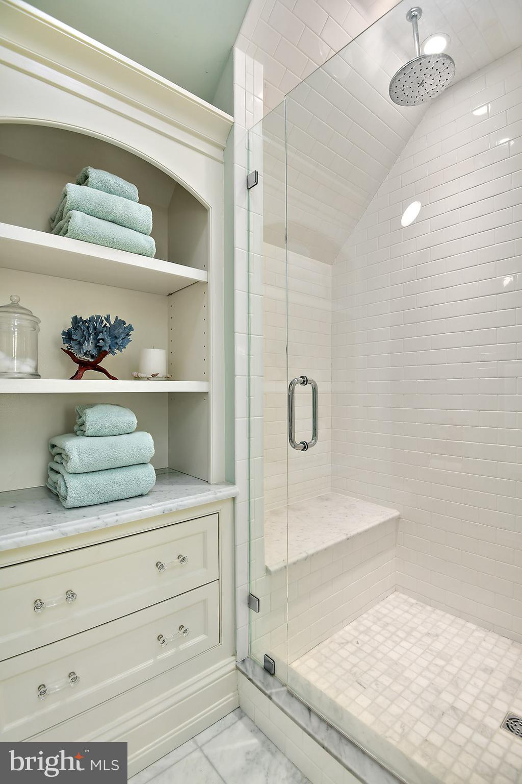 HERON HARBOUR - Residential