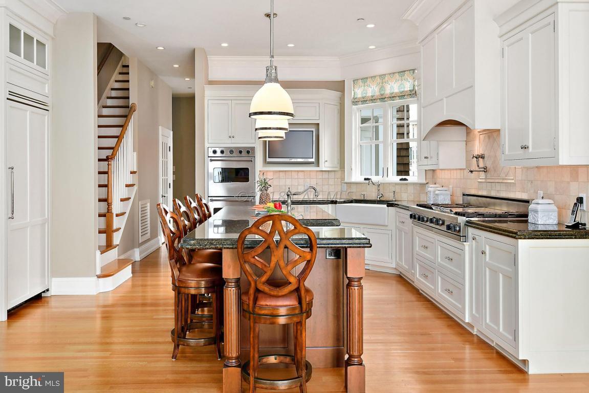 HERON HARBOUR - Residential