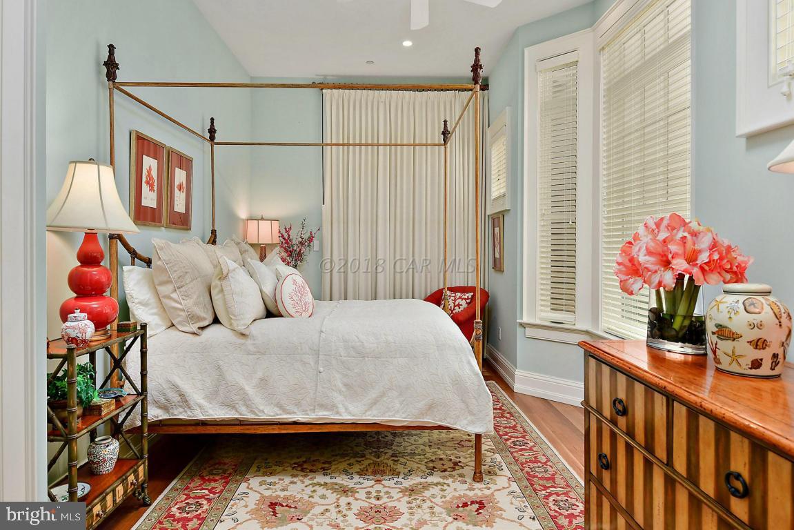 HERON HARBOUR - Residential