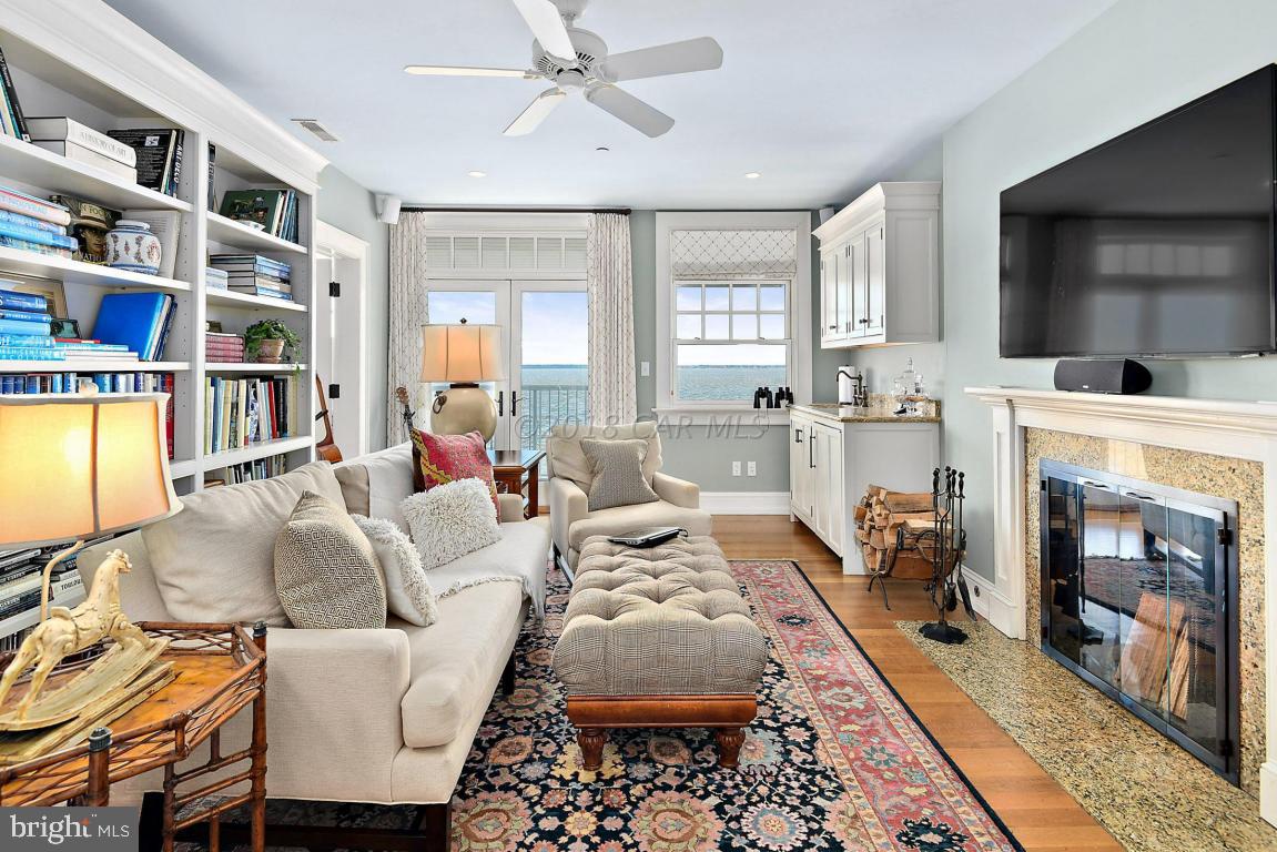 HERON HARBOUR - Residential