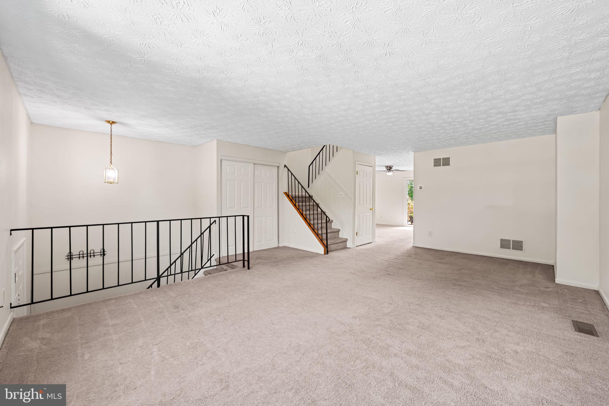 1006 AGATE DRIVE