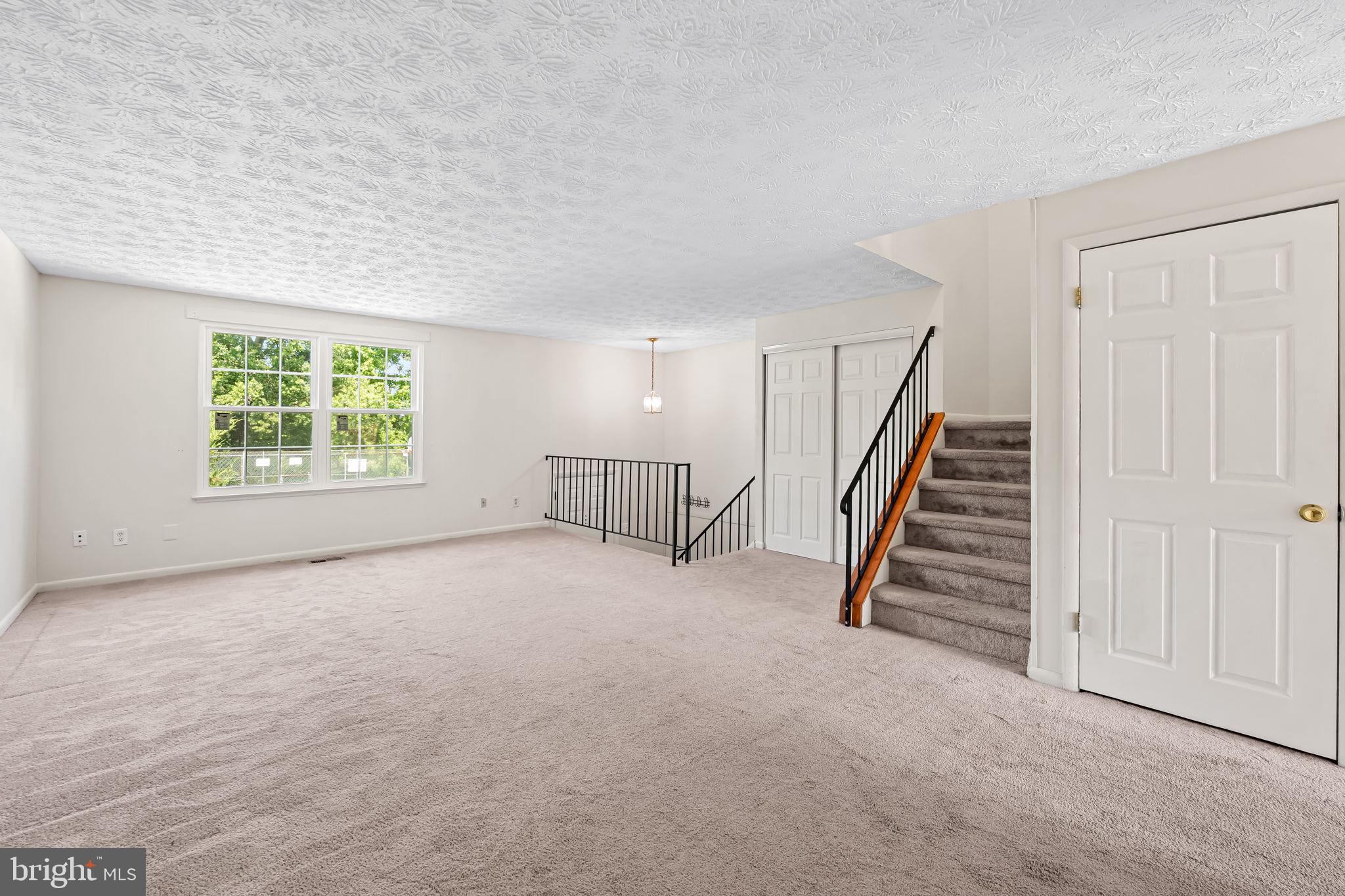 1006 AGATE DRIVE