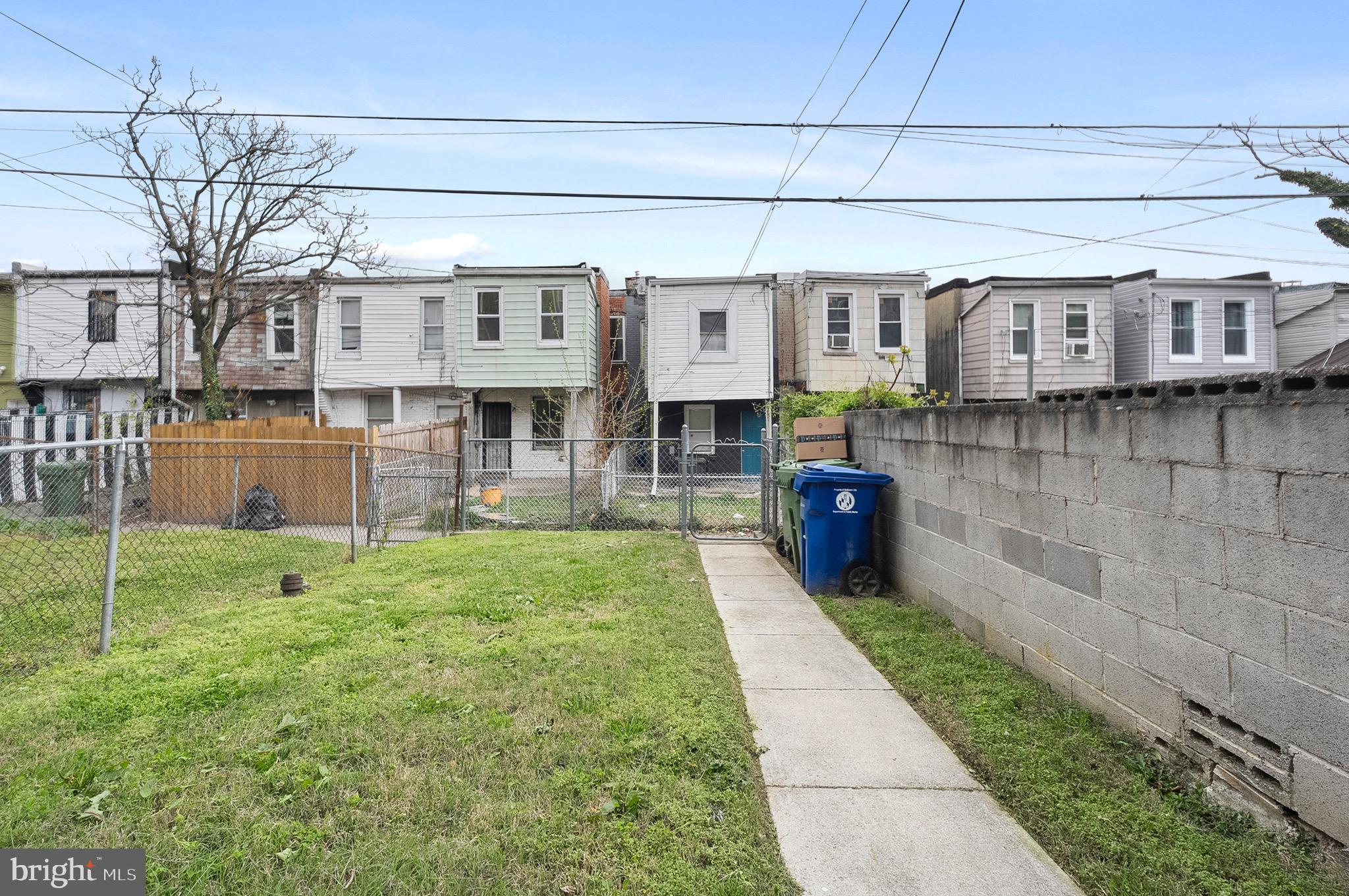 EVERGREEN LAWN - Residential