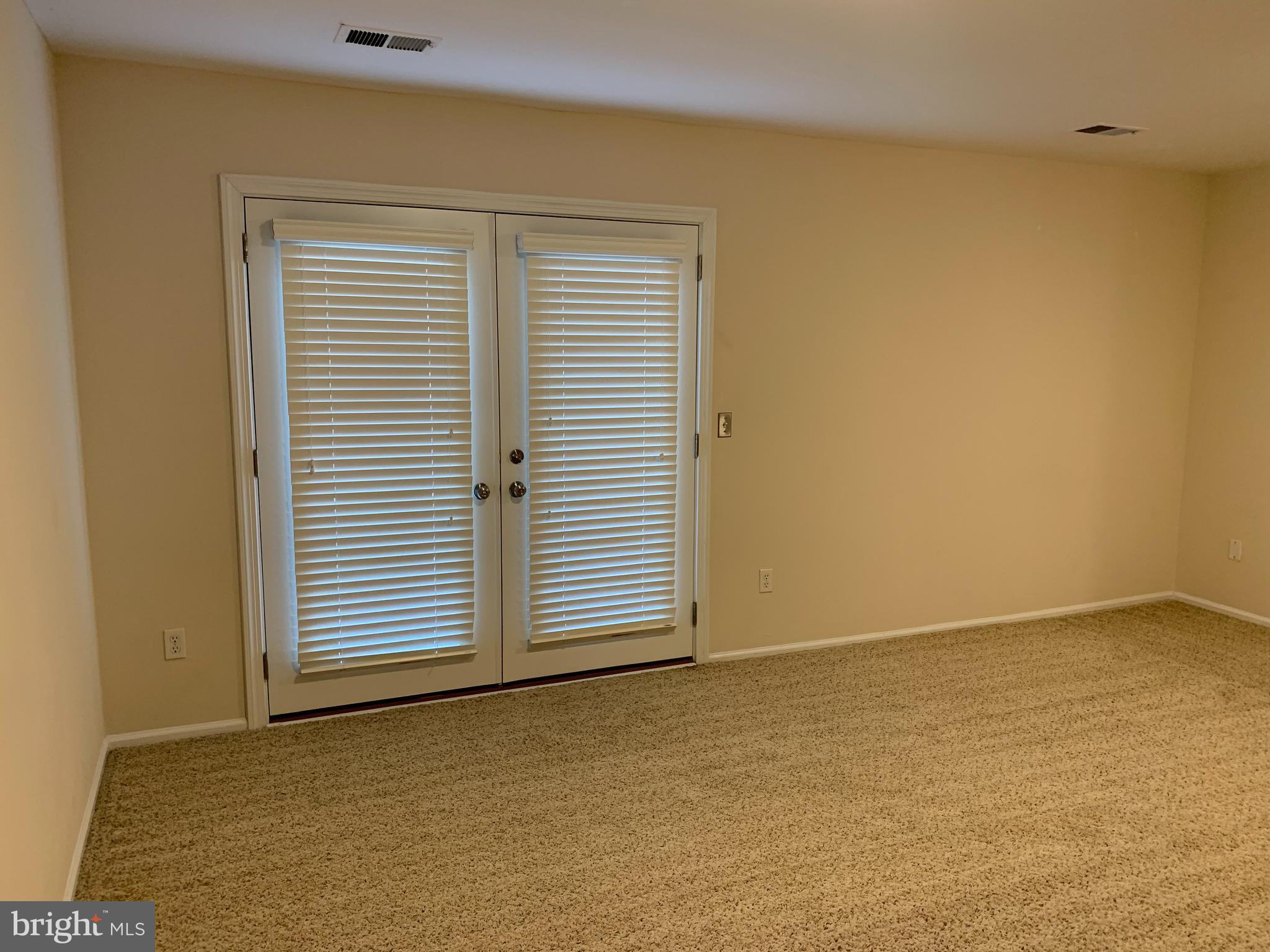 COUNTRYSIDE - Residential Lease