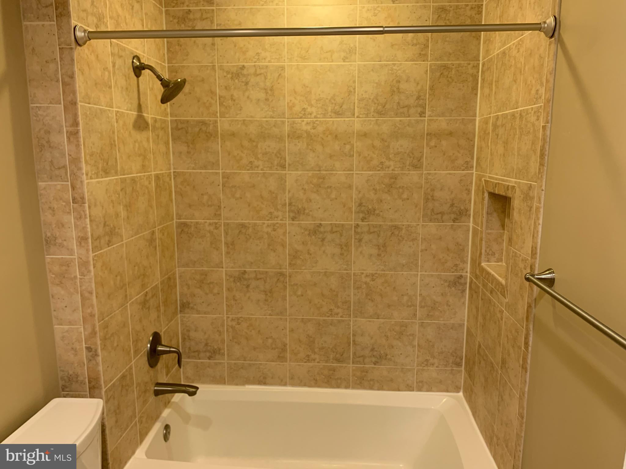 COUNTRYSIDE - Residential Lease