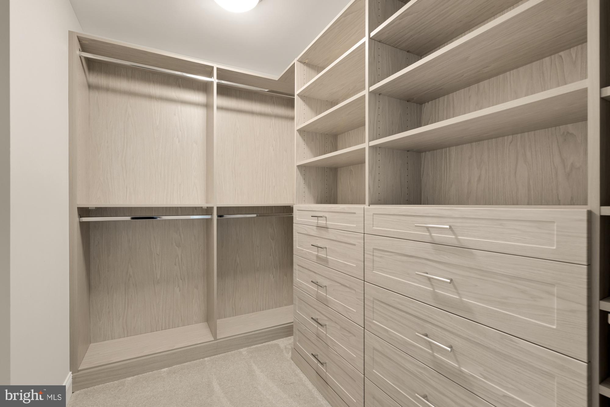 NORTH POTOMAC - Residential