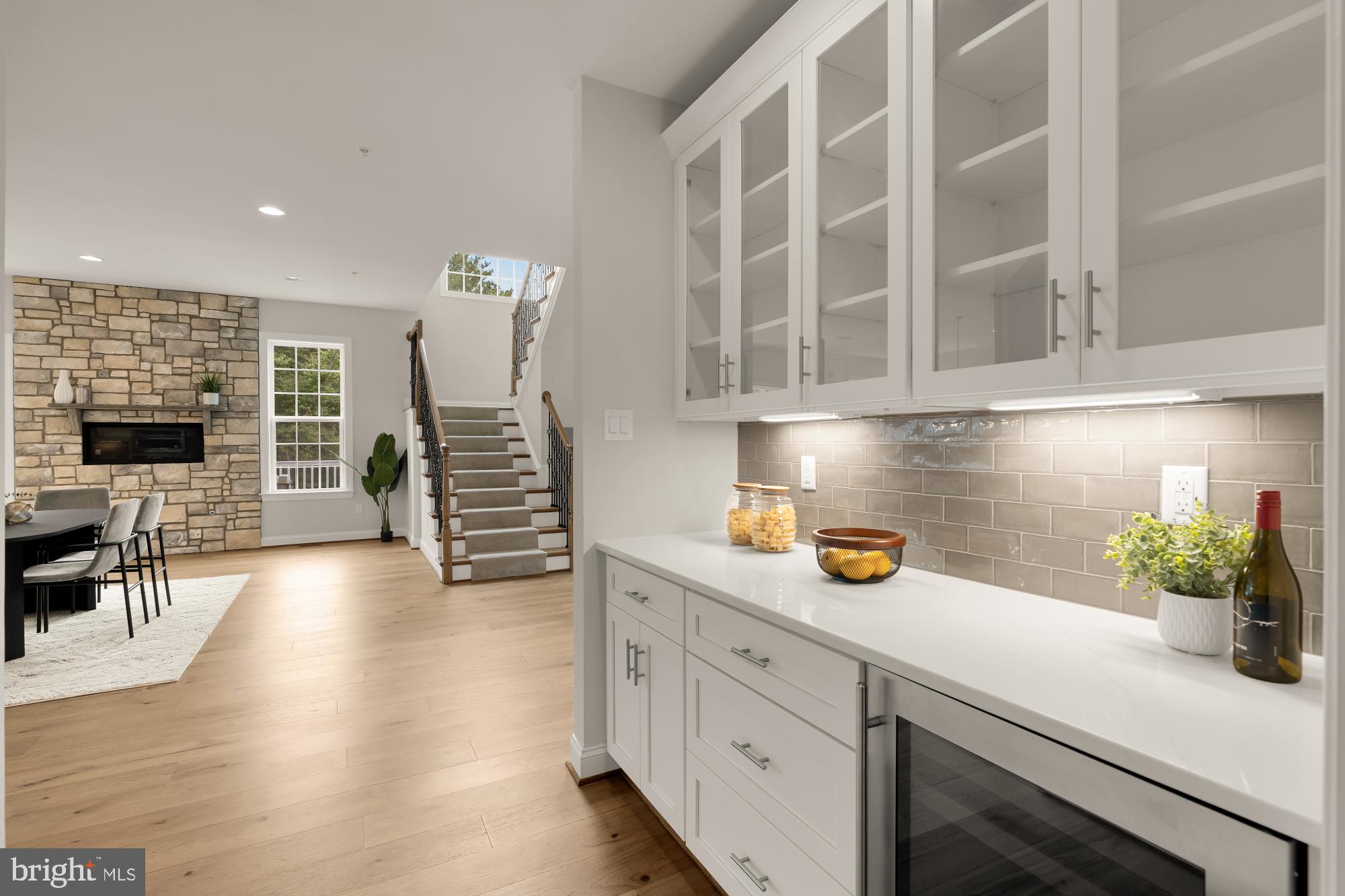 NORTH POTOMAC - Residential