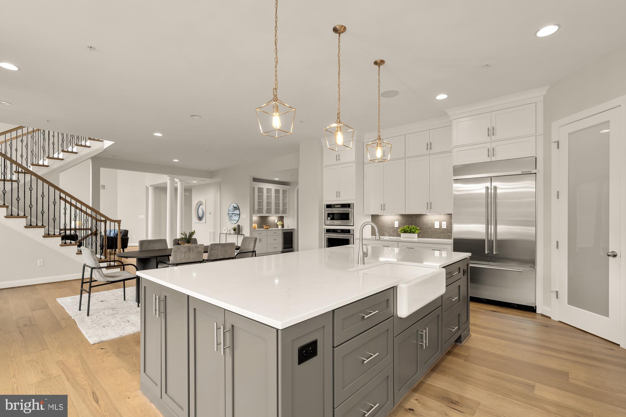 NORTH POTOMAC - Residential