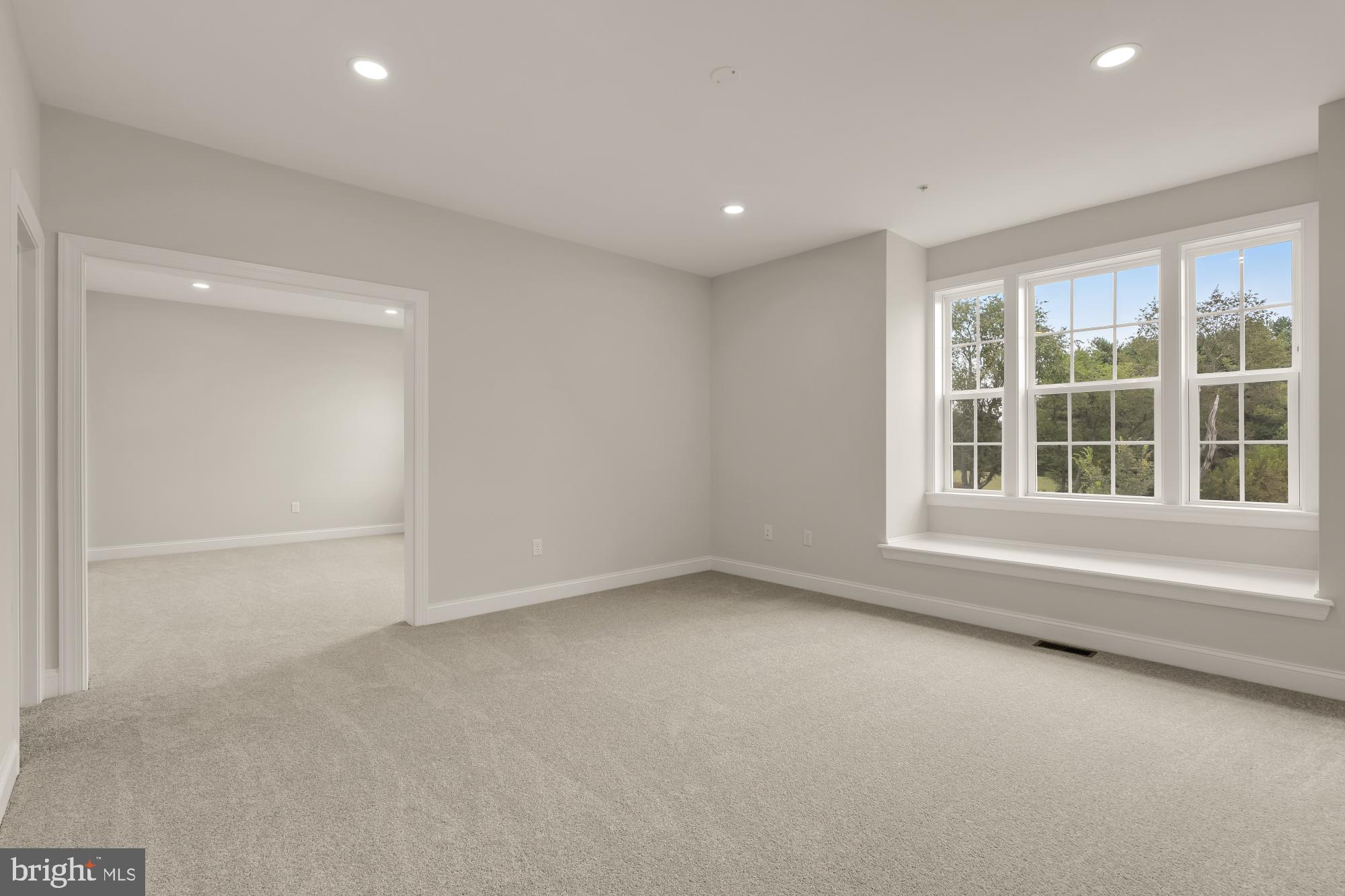 NORTH POTOMAC - Residential