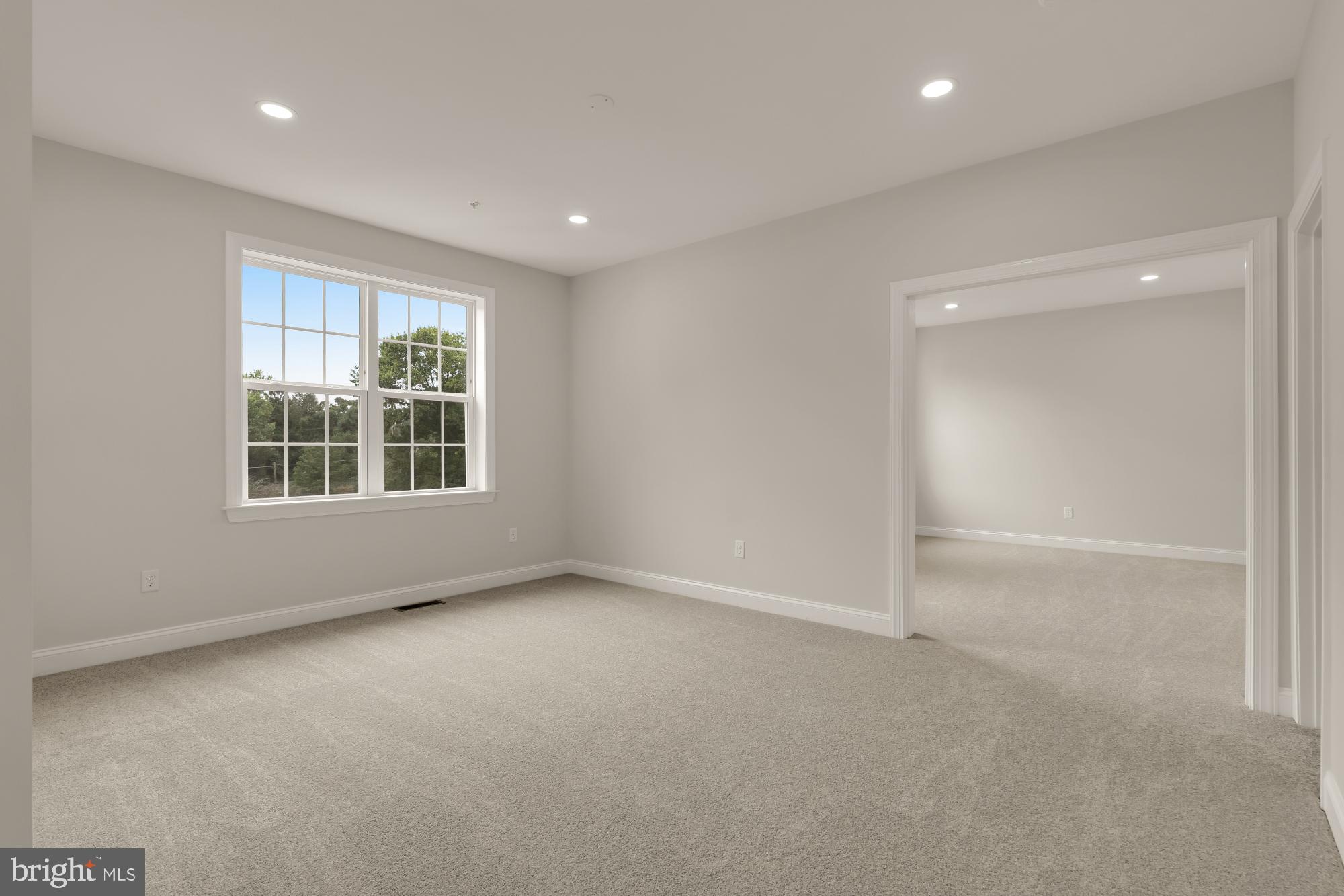 NORTH POTOMAC - Residential