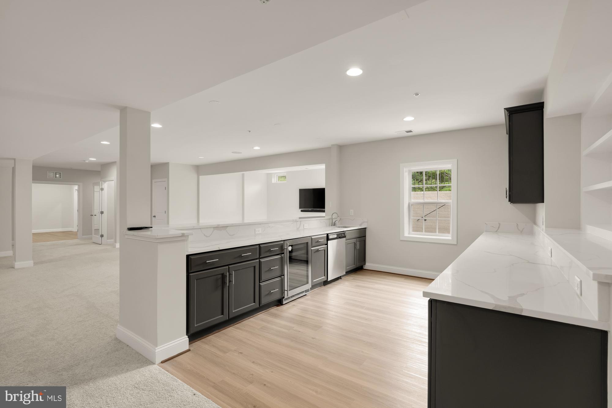 NORTH POTOMAC - Residential