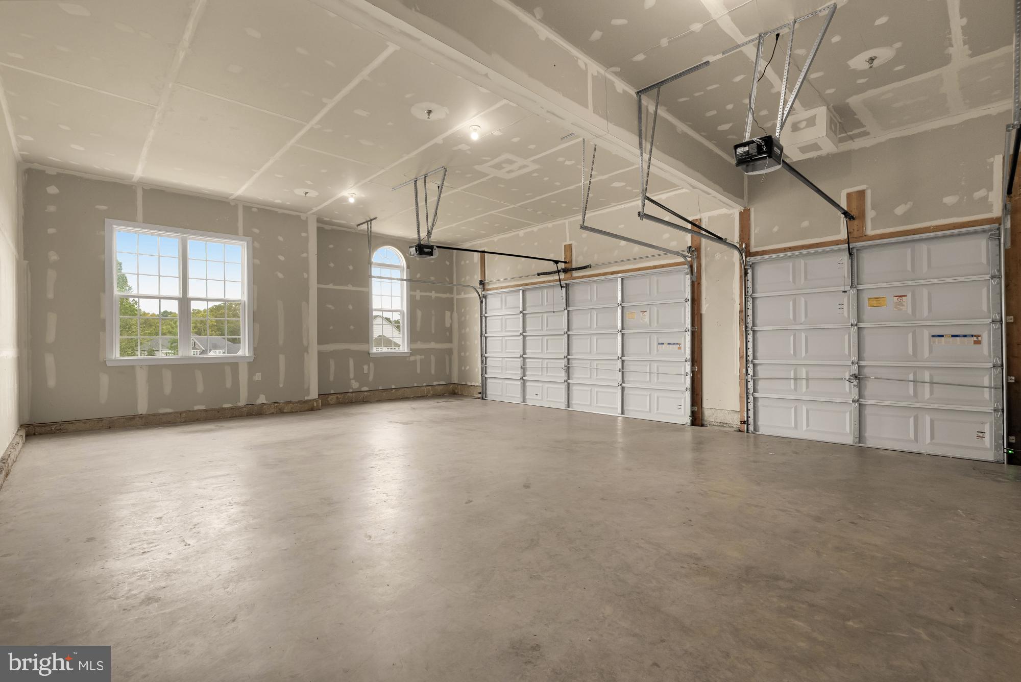 NORTH POTOMAC - Residential