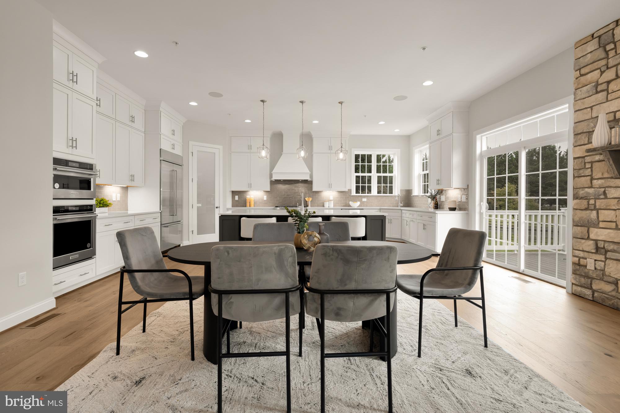 NORTH POTOMAC - Residential