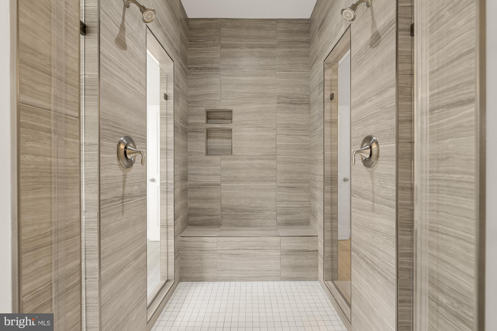 NORTH POTOMAC - Residential