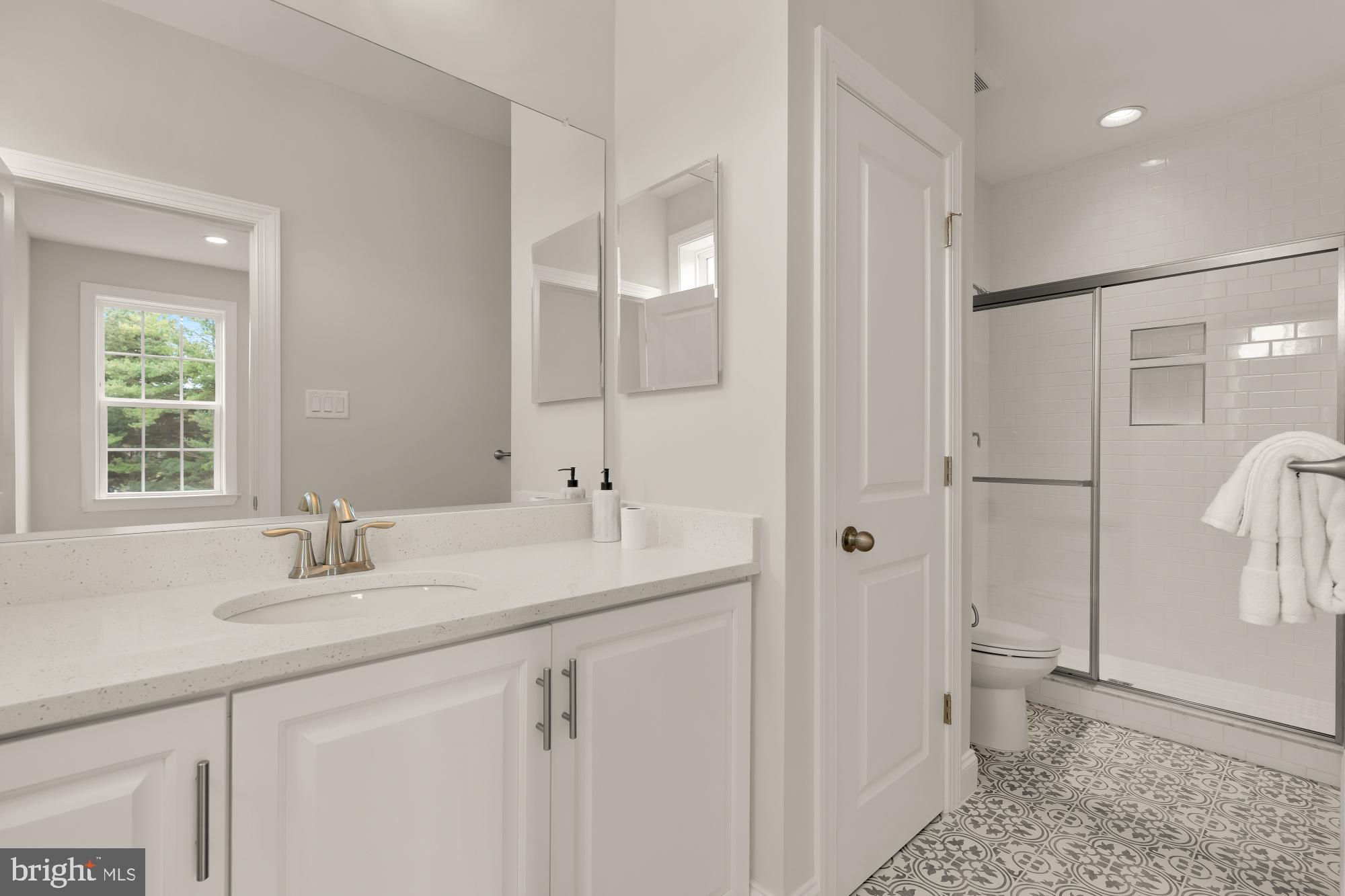 NORTH POTOMAC - Residential