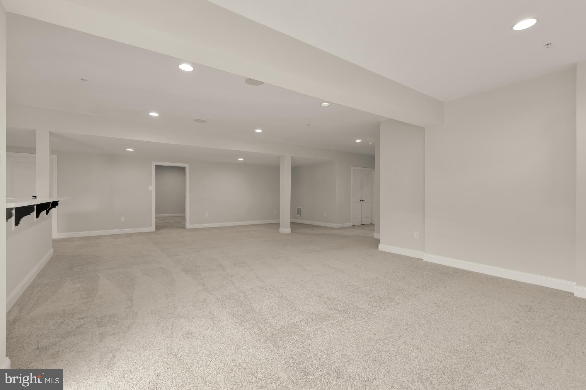 NORTH POTOMAC - Residential