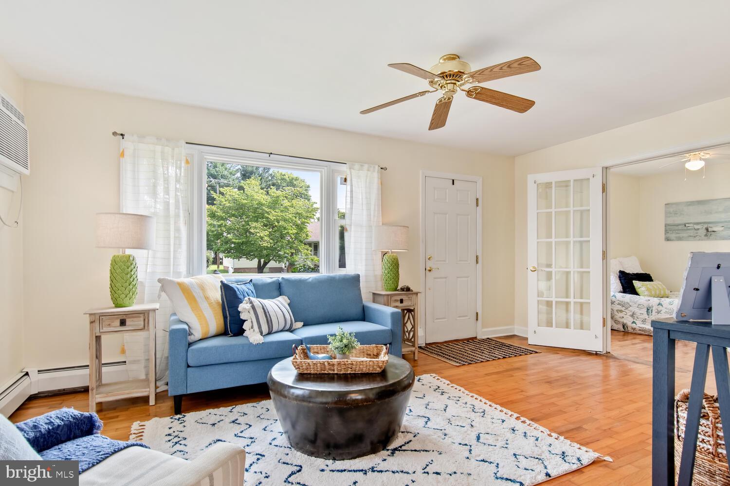 CENTREVILLE HEIGHTS - Residential