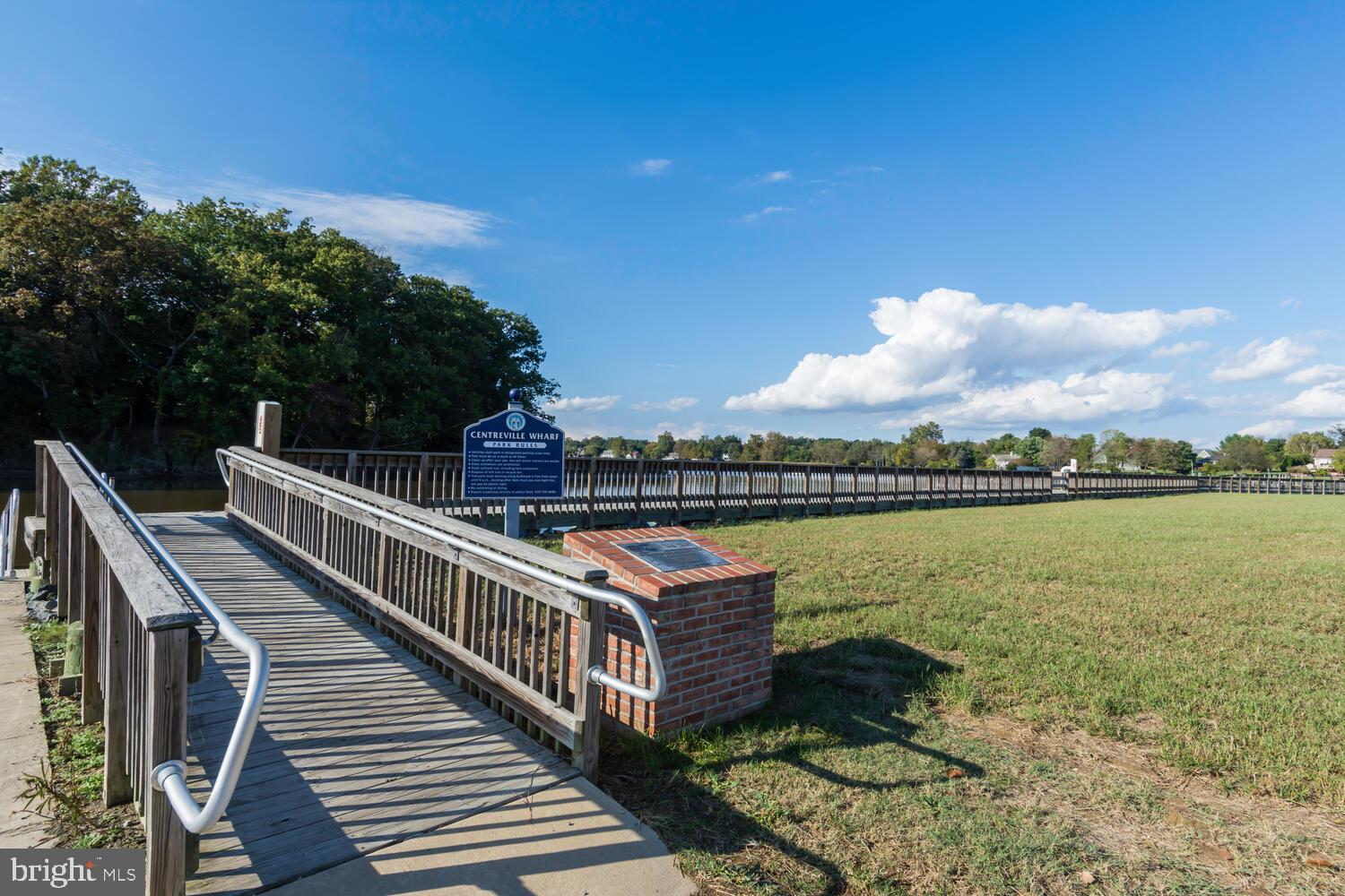 CENTREVILLE HEIGHTS - Residential