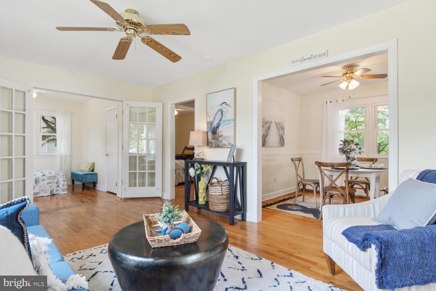 CENTREVILLE HEIGHTS - Residential