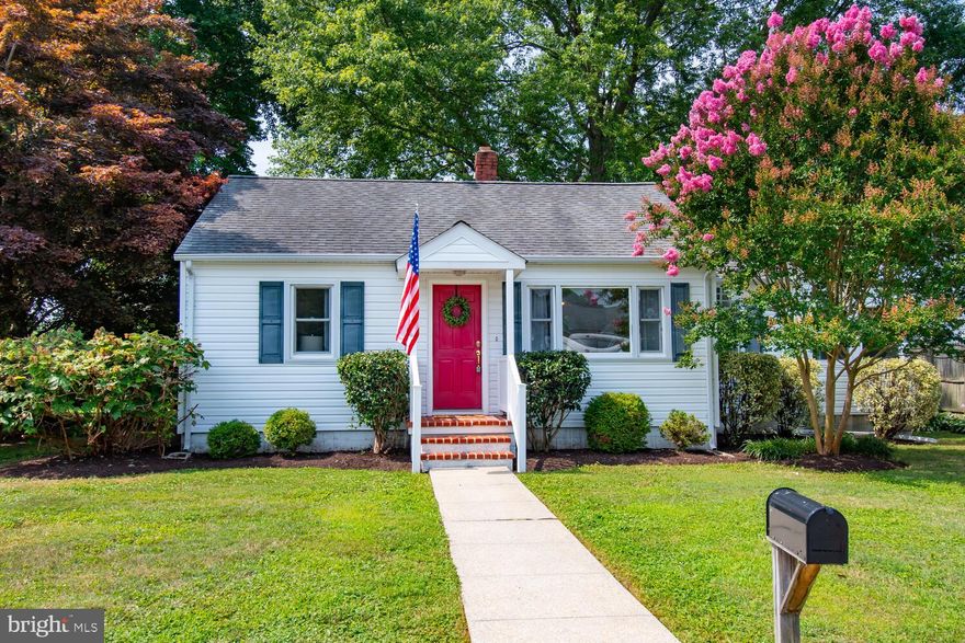 This home is as cute as a button!! This Centreville Heights home is full of charm with beautiful hardwood floors, a nice open kitchen, formal dining room, and a sunroom to relax and unwind. Perfectly landscaped with a large rear yard. Perfect home for a short term rental, starter home, or a place to size down.  Don't wait, check out this beauty right away.