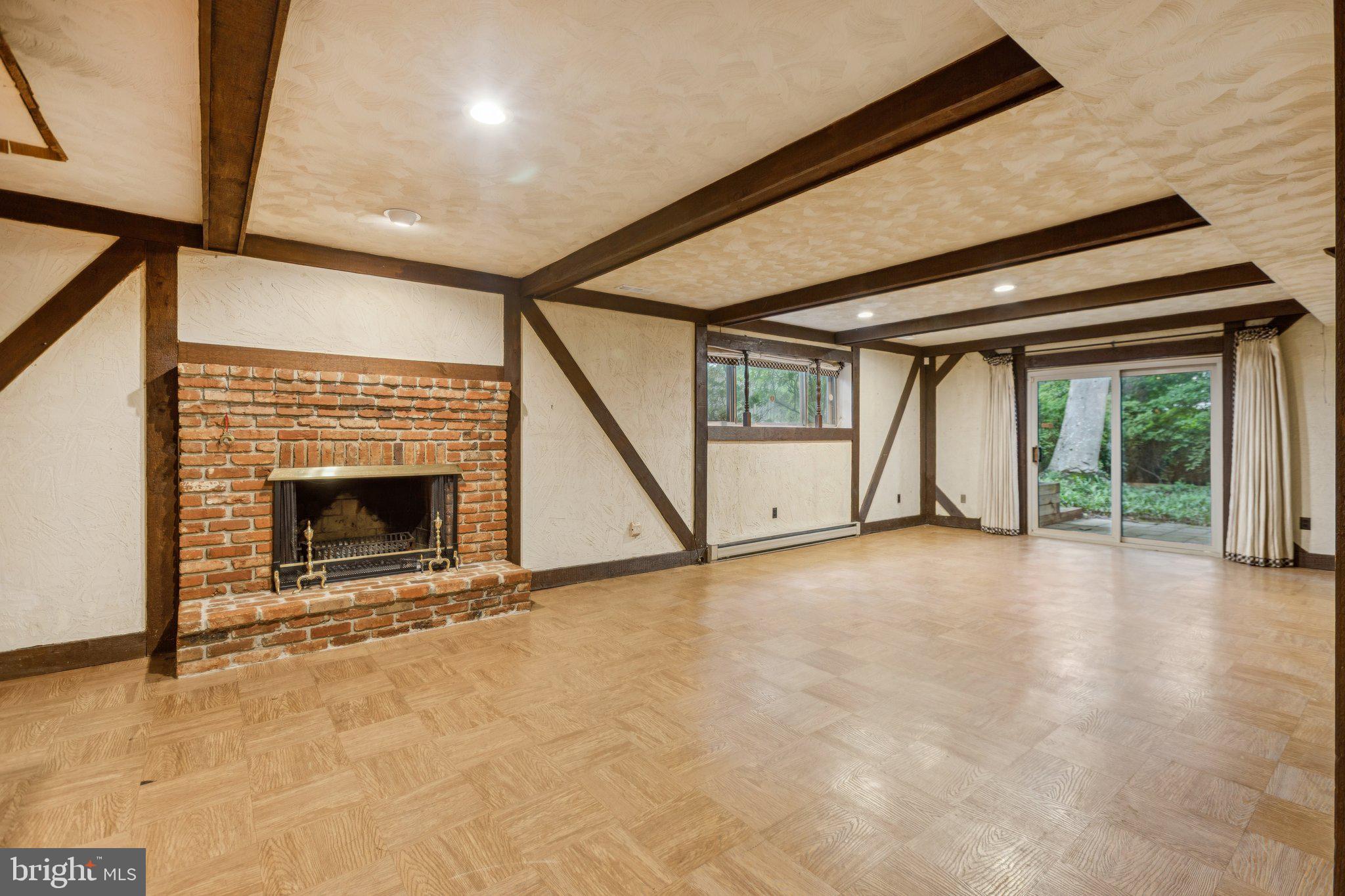 CHAIN BRIDGE FOREST - Residential Lease