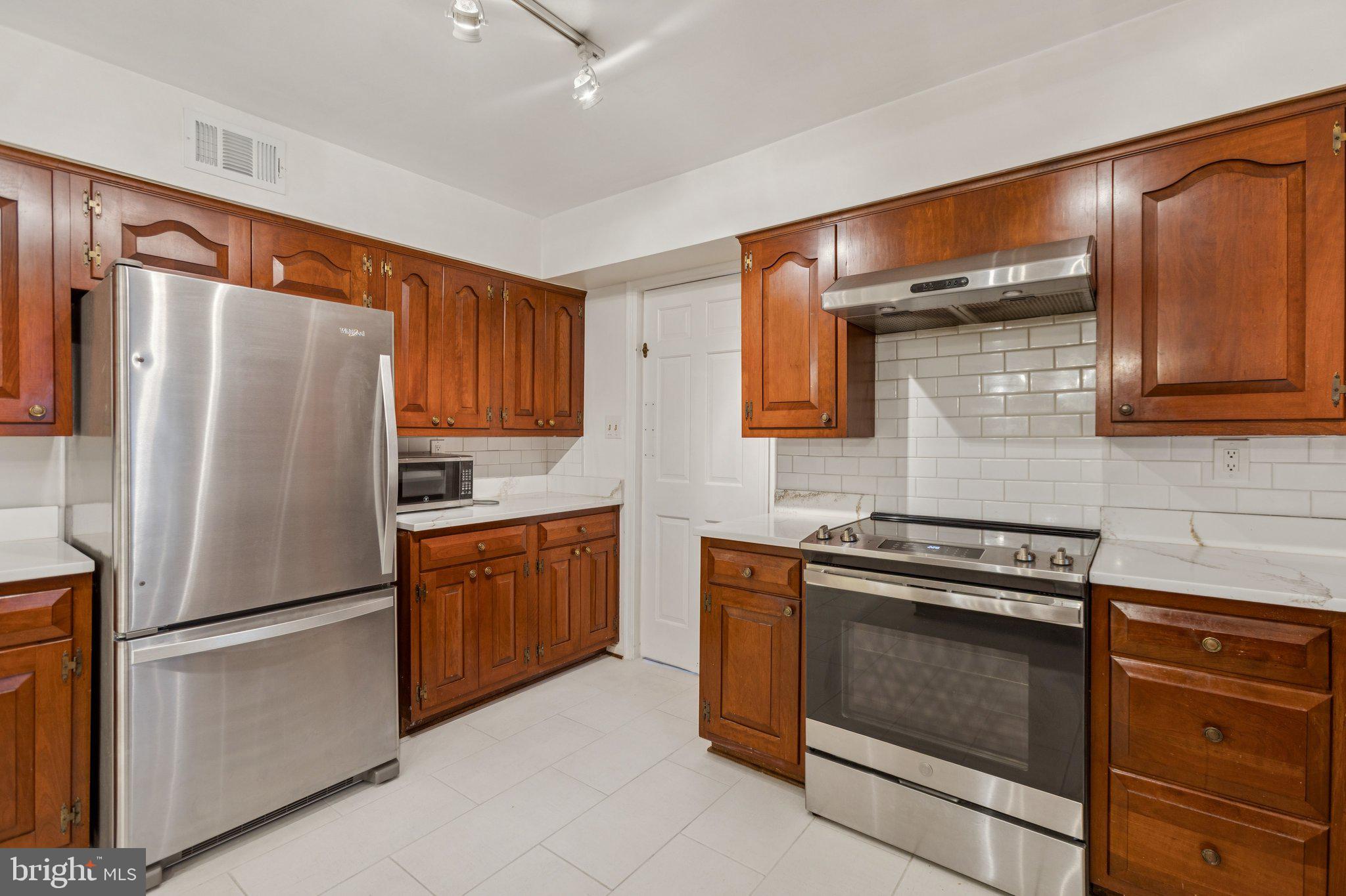 CHAIN BRIDGE FOREST - Residential Lease