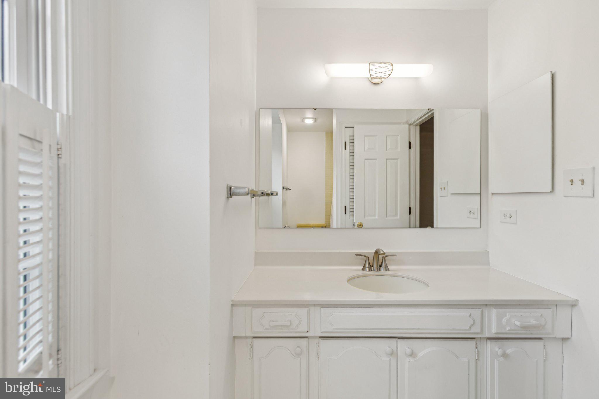 CHAIN BRIDGE FOREST - Residential Lease