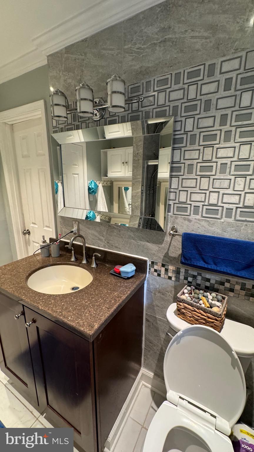 KEMP MILL ESTATES - Residential