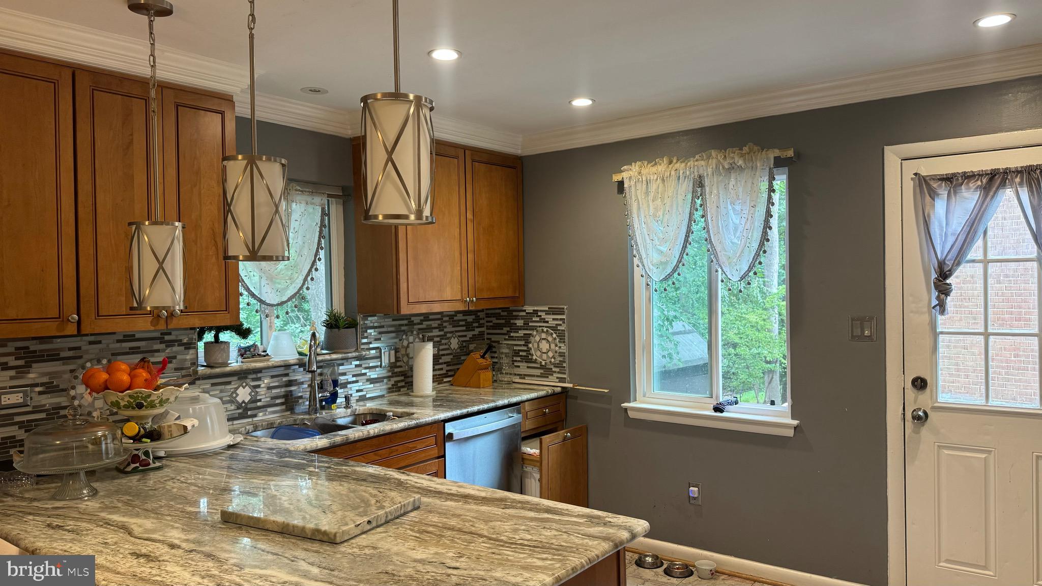 KEMP MILL ESTATES - Residential