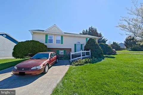 1 Bancroft Street, Taneytown, MD 21787 - #: MDCR2033366