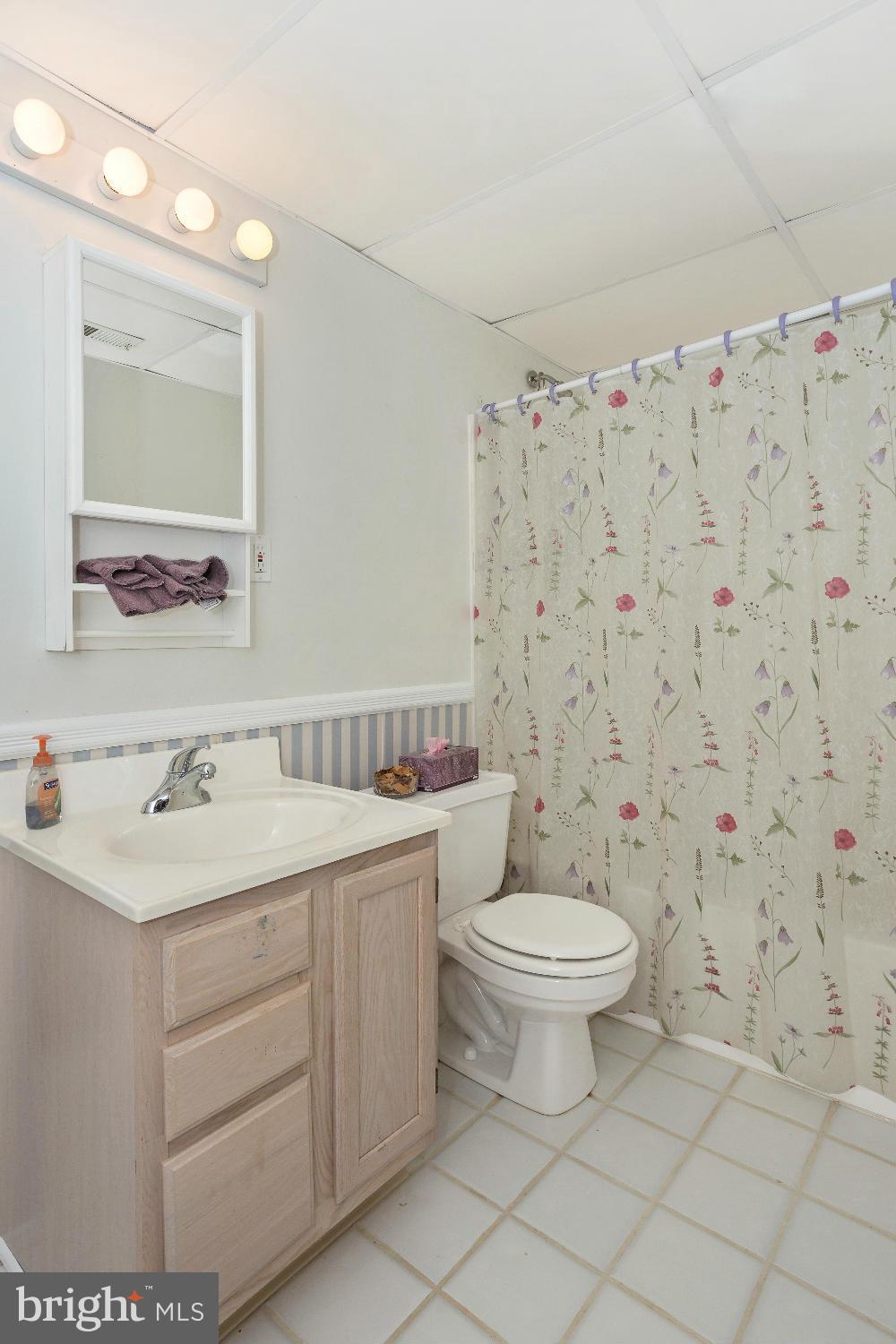 GABLES AT LAWYERS HILL - Residential