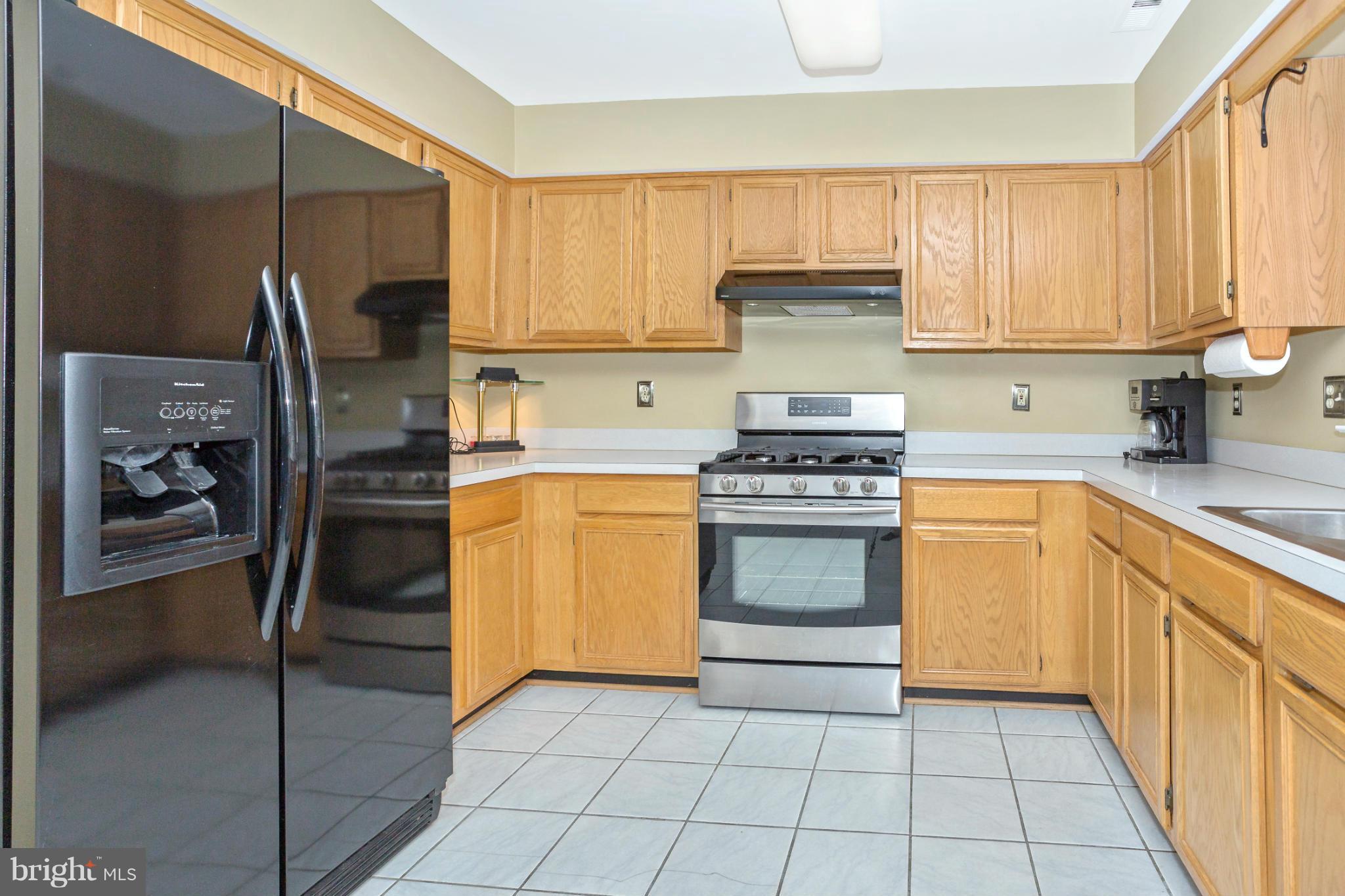 GABLES AT LAWYERS HILL - Residential