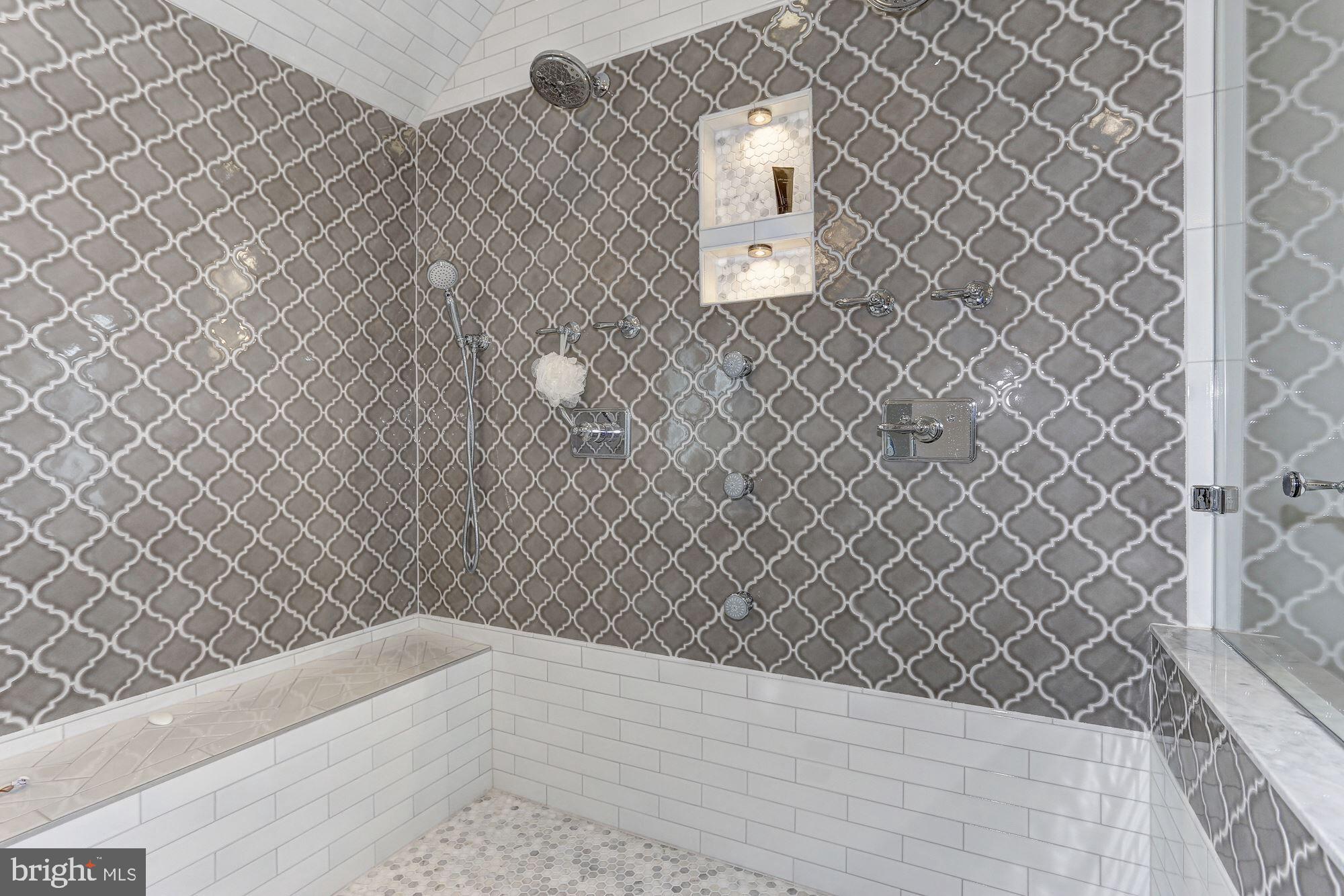 HARWOOD - Residential