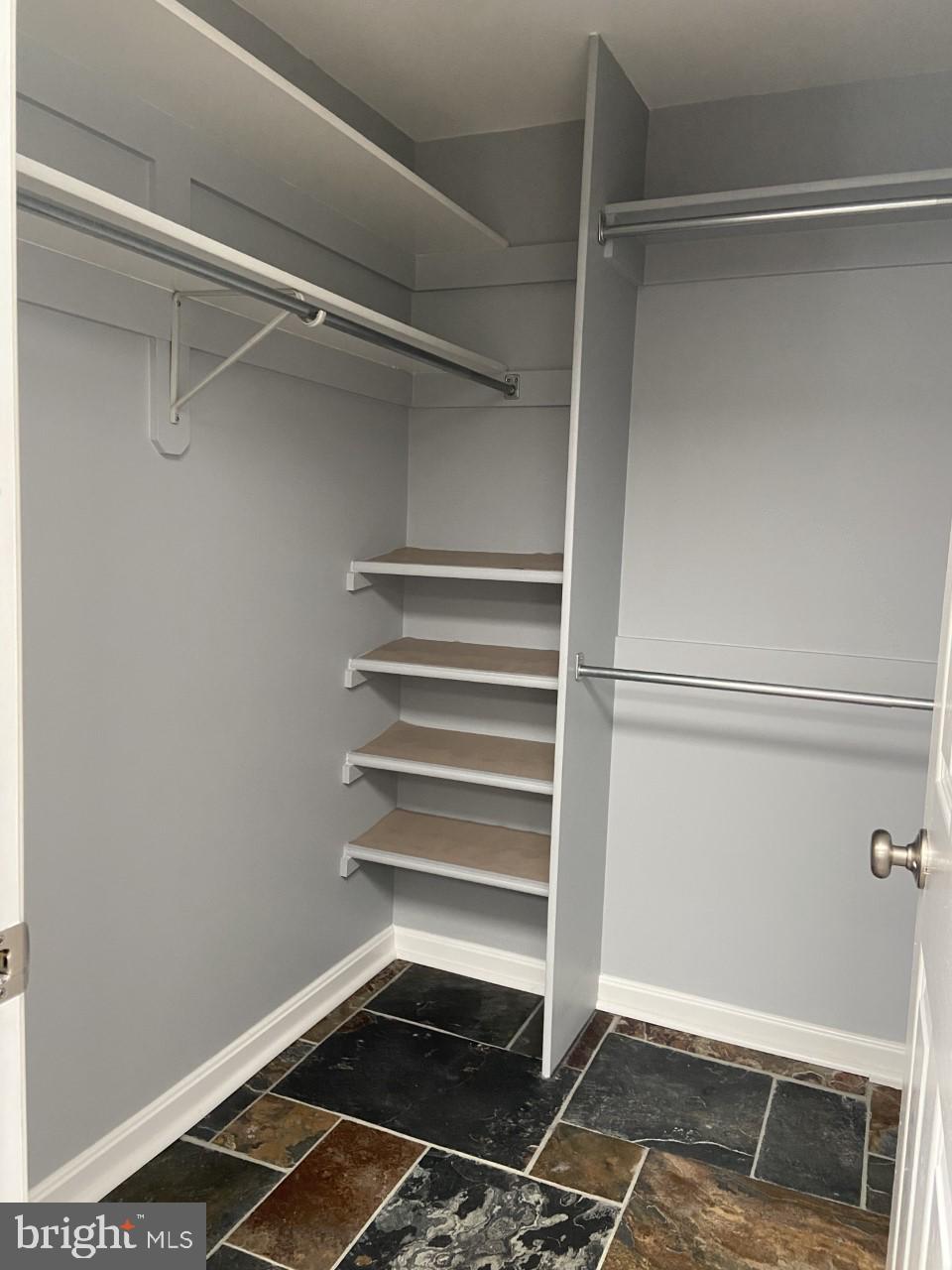 STEEPLE CHASE - Residential