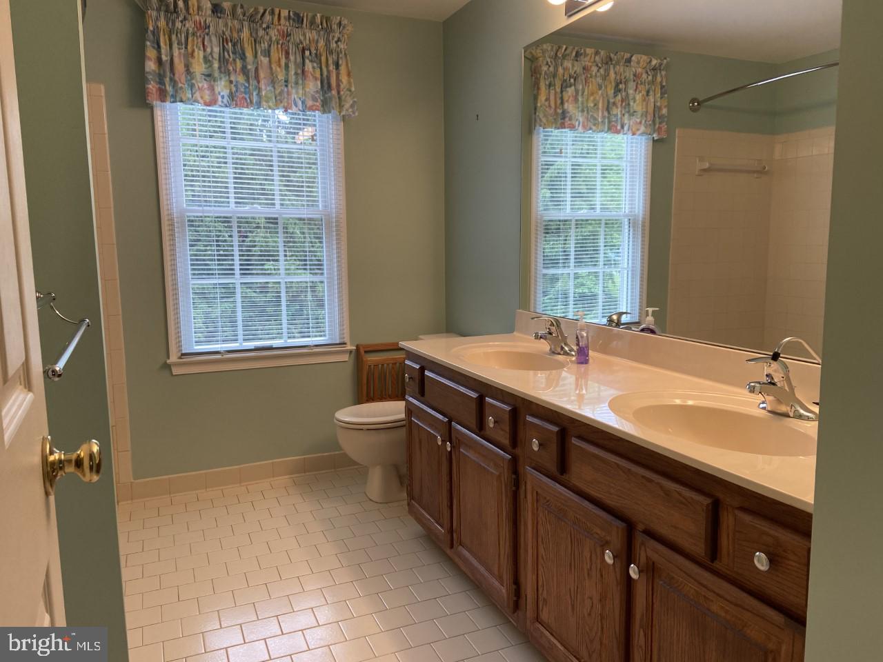 STEEPLE CHASE - Residential