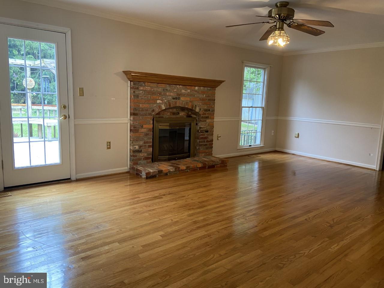 STEEPLE CHASE - Residential