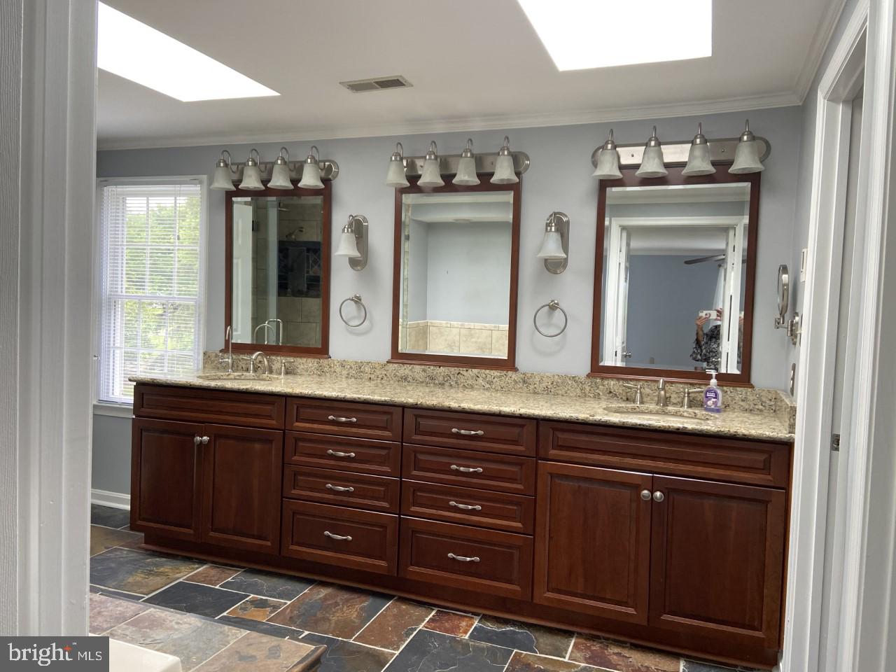 STEEPLE CHASE - Residential